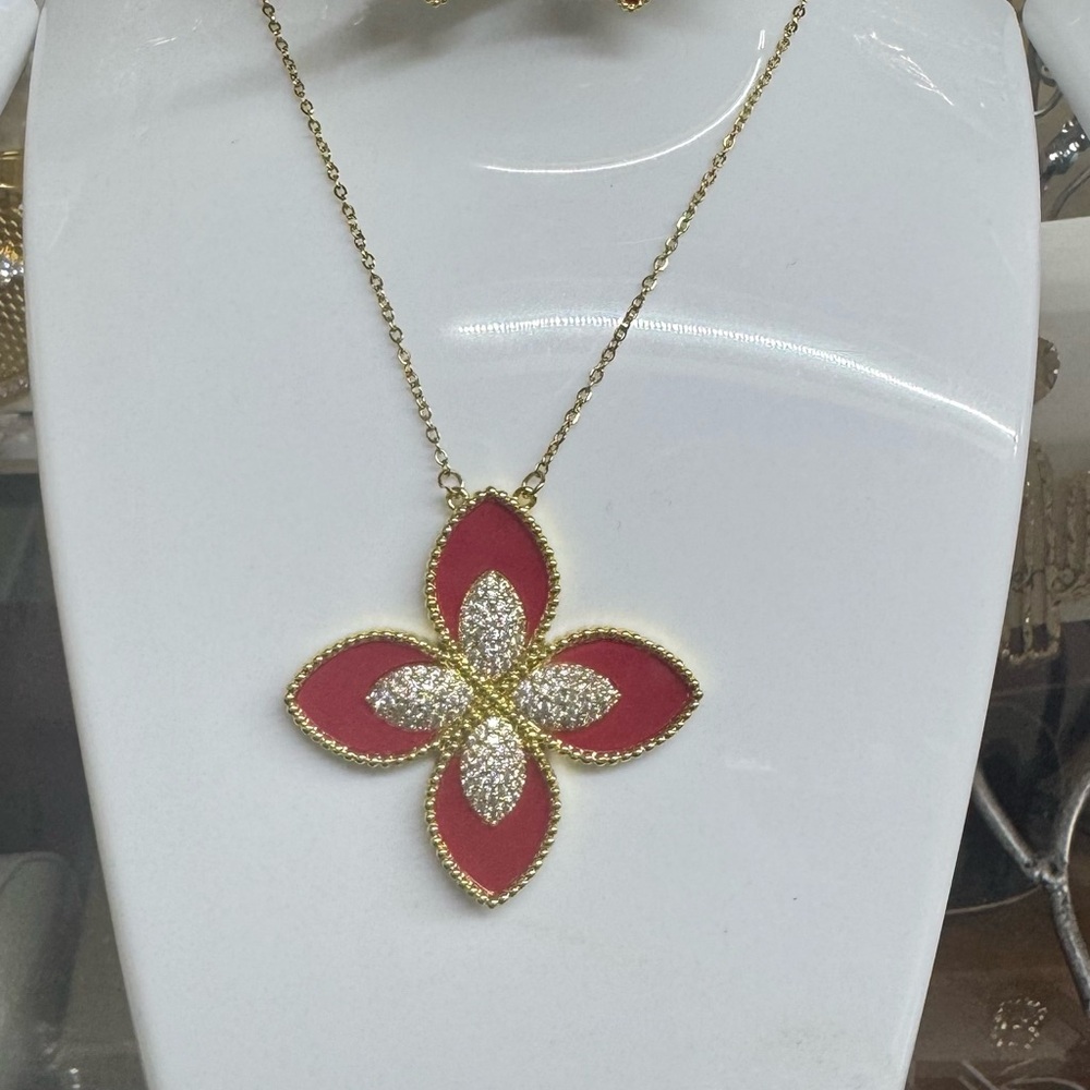 Stainless Steel Clover Necklace and Earrings Set!
